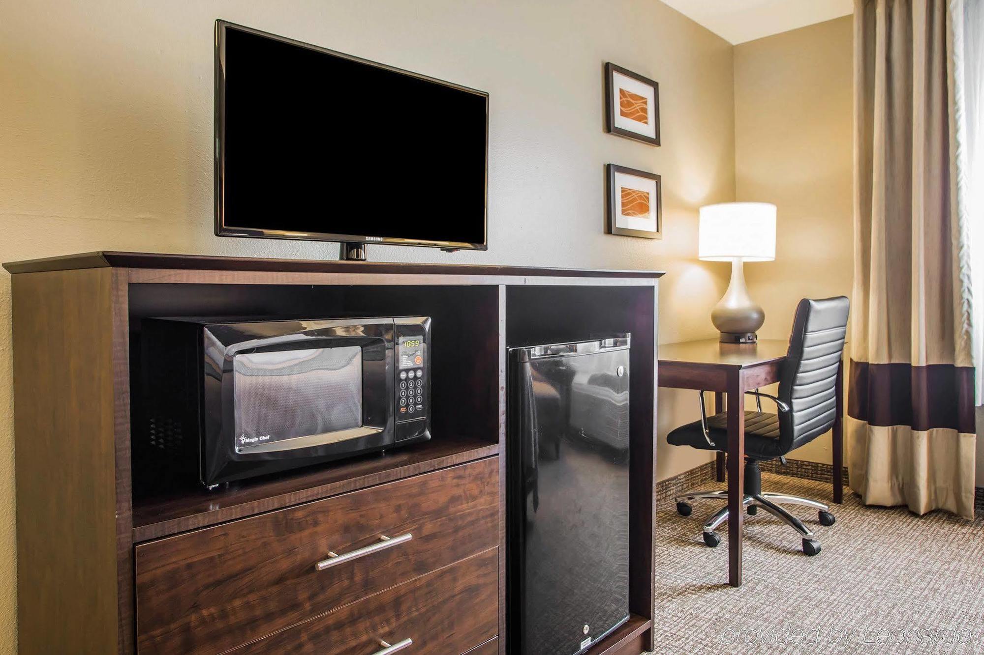 Comfort Inn & Suites Waterloo - Cedar Falls Zewnętrze zdjęcie